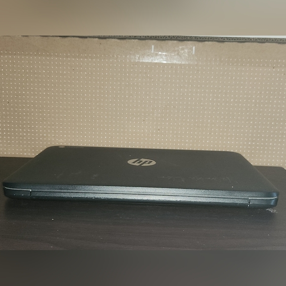 HP Chromebook 11G - Picture 9 of 11